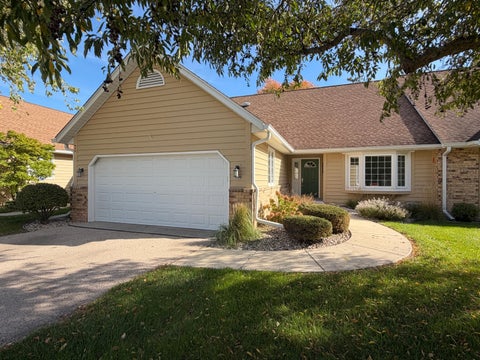 Photo of 858 Augusta -, Waterford, WI 53185 (MLS # 1983926)