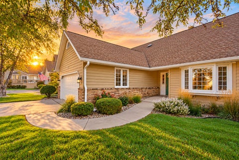 Photo of 858 Augusta -, Waterford, WI 53185 (MLS # 1983926)