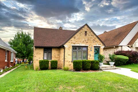 Photo of 3130 S 35th St, Milwaukee, WI 53215 (MLS # 1976615)