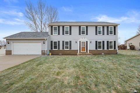 Photo of 430 Oak Spring Dr, Lomira, WI 53048 (MLS # 1953710)