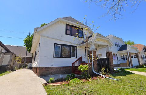 Photo of 2931 Olive St, Racine, WI 53403 (MLS # 1961930)