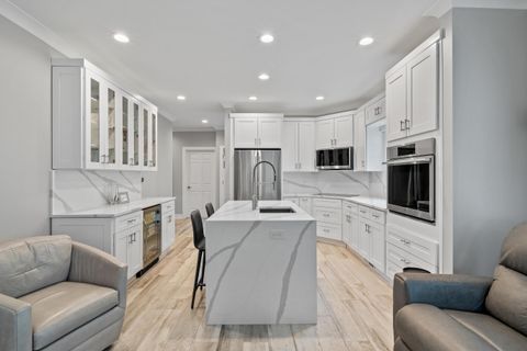 Photo of 401 Abbey Ridge Ct, Fontana, WI 53125 (MLS # 1960763)