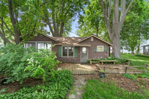 Photo of N10844 Artesia Beach Rd, Calumet, WI 53049 (MLS # 1967135)