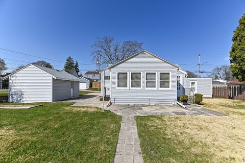Photo of 2917 S 67th St, Milwaukee, WI 53219 (MLS # 1955761)