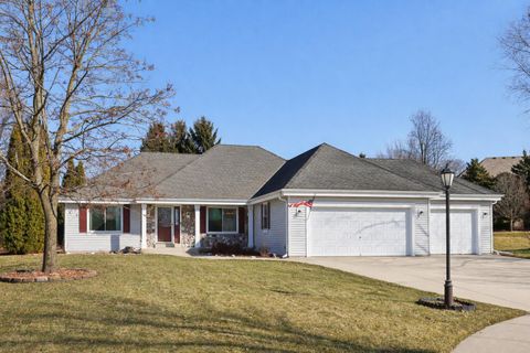 Photo of 1905 Hunter Ct, Waukesha, WI 53189 (MLS # 1950652)