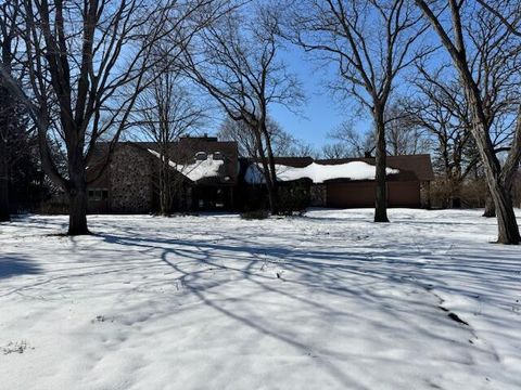 Photo of S37W32055 Kamps Ct, Genesee, WI 53189 (MLS # 1954547)
