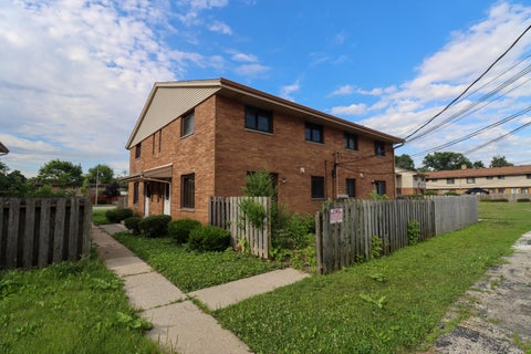 Photo of 8410 W Villard Ave, Milwaukee, WI 53225 (MLS # 1972016)