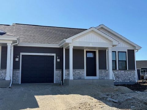 Photo of N162W21849 Poppy Rd, Jackson, WI 53037 (MLS # 1962124)