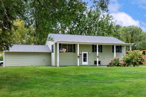 Photo of 1550 Main St, Onalaska, WI 54650 (MLS # 1981688)