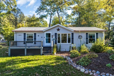Photo of 34028 Cattail Dr, Burlington, WI 53105 (MLS # 1985892)