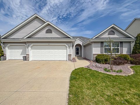 Photo of 560 E Randy Rd, Oak Creek, WI 53154 (MLS # 1915972)