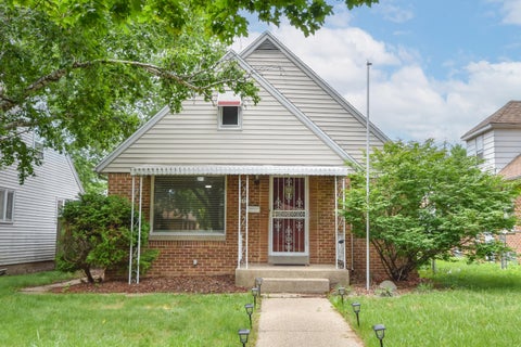 Photo of 4333 N 62nd St, Milwaukee, WI 53216 (MLS # 1979324)