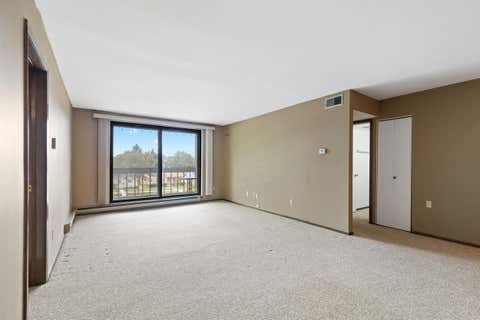 Photo of 3609 N Tucker Pl, Milwaukee, WI 53222 (MLS # 1968223)