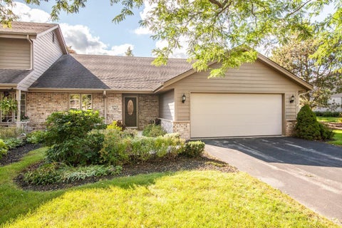 Photo of 3775 Yukon Rd, Brookfield, WI 53045 (MLS # 1982113)