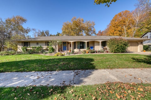 Photo of 830 W Badger Ln, West Bend, WI 53095 (MLS # 1986016)