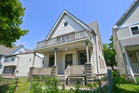 Photo of 2448 N 28th St, Milwaukee, WI 53210 (MLS # 1971106)