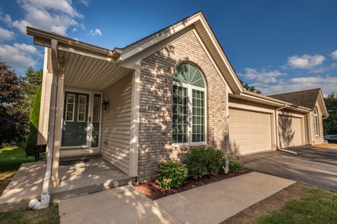 Photo of 1528 Quietwood Ln, West Bend, WI 53090 (MLS # 1980253)