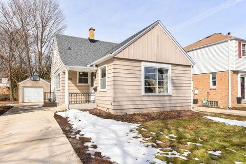 Photo of 2515 N 71st St, Wauwatosa, WI 53213 (MLS # 1952612)
