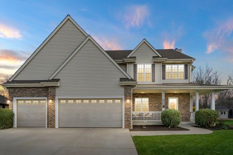 Photo of 3750 E Green Meadow Dr, Oak Creek, WI 53154 (MLS # 1930939)