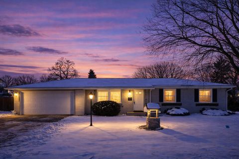 Photo of N95W17325 Shady Lane -, Menomonee Falls, WI 53051 (MLS # 1948762)