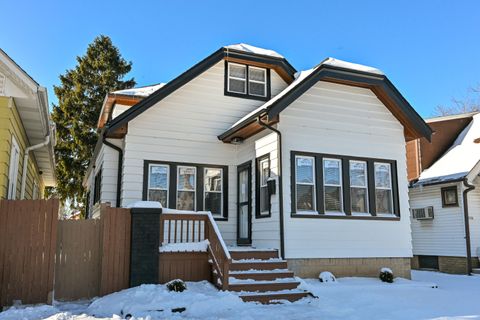 Photo of 4513 N 37th St, Milwaukee, WI 53209 (MLS # 1947835)