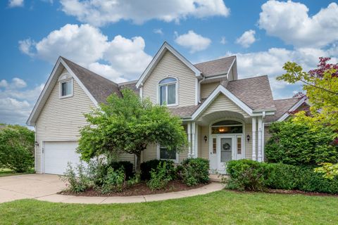Photo of 10850 35th Ave, Pleasant Prairie, WI 53158 (MLS # 1968024)