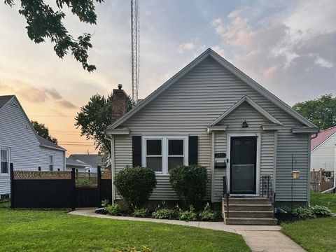 Photo of 1411 Travis St, La Crosse, WI 54601 (MLS # 1953865)