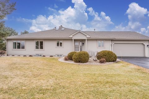 Photo of W173N8035 Shady Ln, Menomonee Falls, WI 53051 (MLS # 1951064)