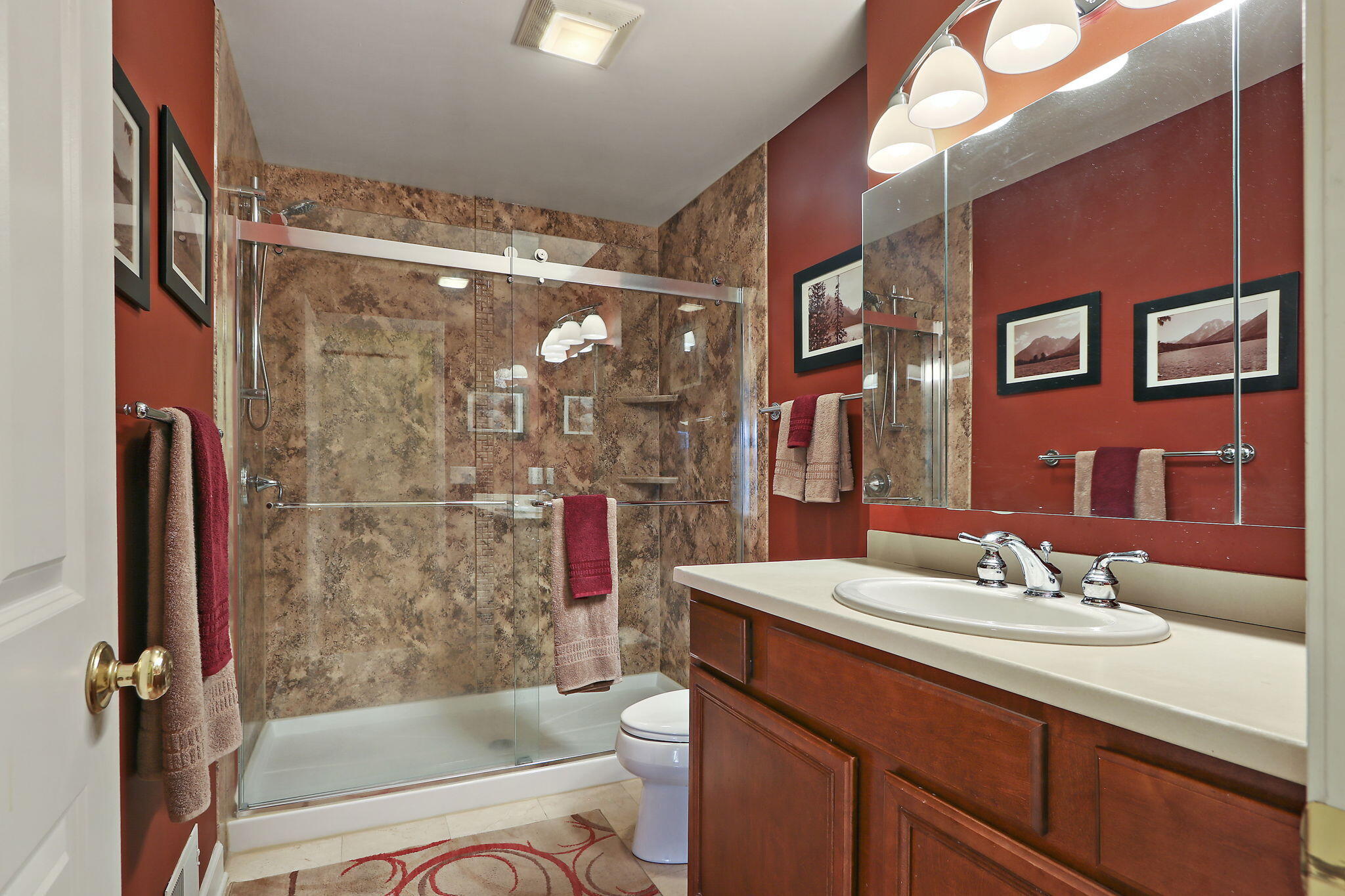 Kenosha, Wisconsin 53140, United States, 3 Bedrooms Bedrooms, ,3 BathroomsBathrooms,Residential,Pending,154878