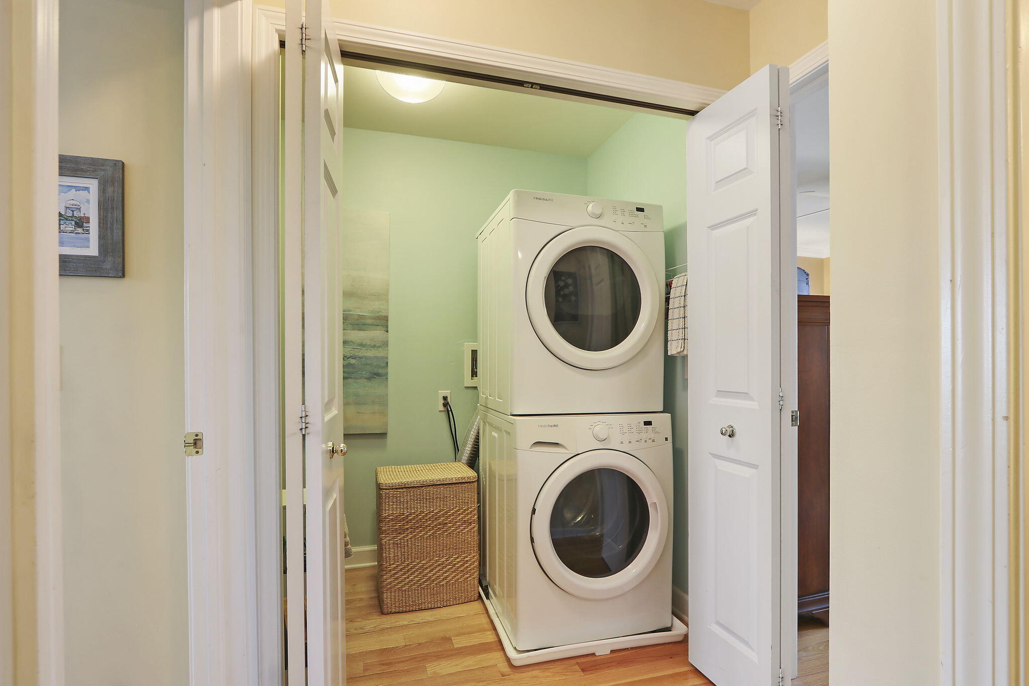 Kenosha, Wisconsin 53140, United States, 3 Bedrooms Bedrooms, ,3 BathroomsBathrooms,Residential,Pending,154878