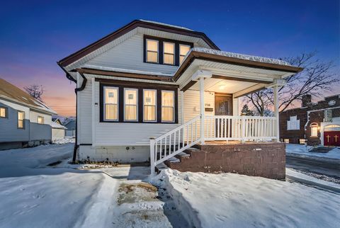 Photo of 3700 N 14th St, Milwaukee, WI 53206 (MLS # 1945761)