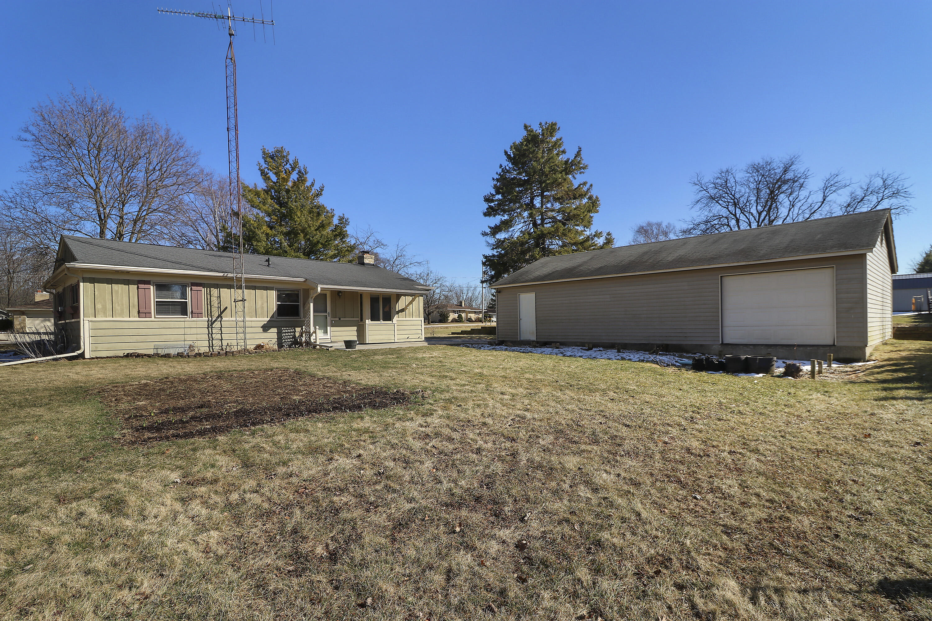 Somers, Wisconsin 53144, United States, 3 Bedrooms Bedrooms, ,2 BathroomsBathrooms,Residential,Active,90474