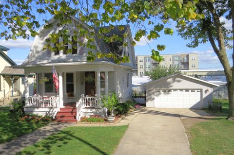 Photo of 209 S Washington St, Watertown, WI 53094 (MLS # 1964776)