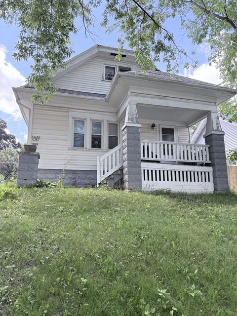 Photo of 3343 N 41st St, Milwaukee, WI 53216 (MLS # 1969776)