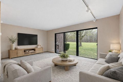 Photo of 9156 N 70th St, Milwaukee, WI 53223 (MLS # 1952085)