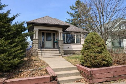 Photo of 3422 S 9th Pl, Milwaukee, WI 53215 (MLS # 1951443)