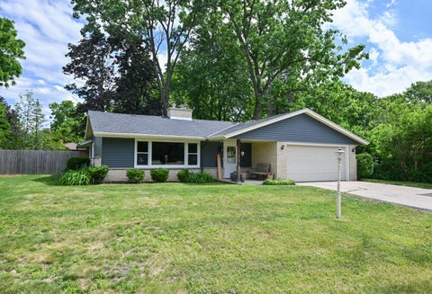 Photo of 4520 Garden Dr, Mount Pleasant, WI 53403 (MLS # 1973210)