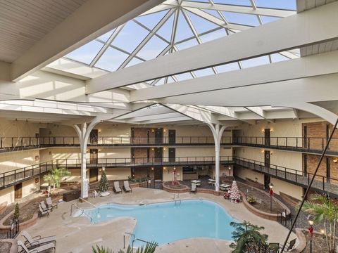 6100 W Stonehedge Dr, Greenfield, WI 53220 - #: 1946641