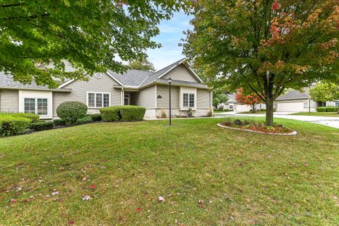 Photo of 5332 S Butterfield Way, Greenfield, WI 53221 (MLS # 1939616)