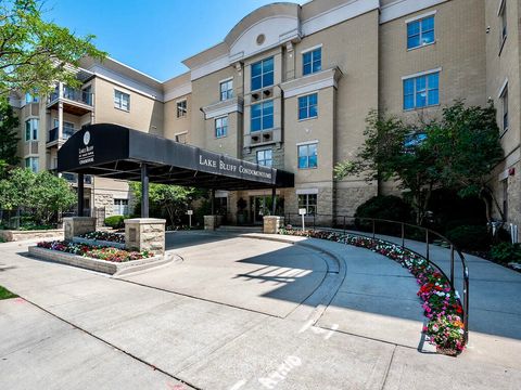 Photo of 1300 N Prospect Ave, Milwaukee, WI 53202 (MLS # 1922993)