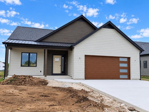 Photo of 838 Stanton Way, Saukville, WI 53080 (MLS # 1980991)