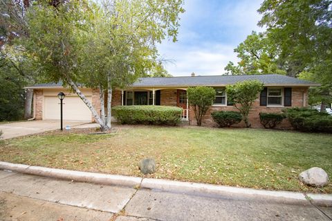 Photo of 8819 31st Ave, Kenosha, WI 53142 (MLS # 1939211)