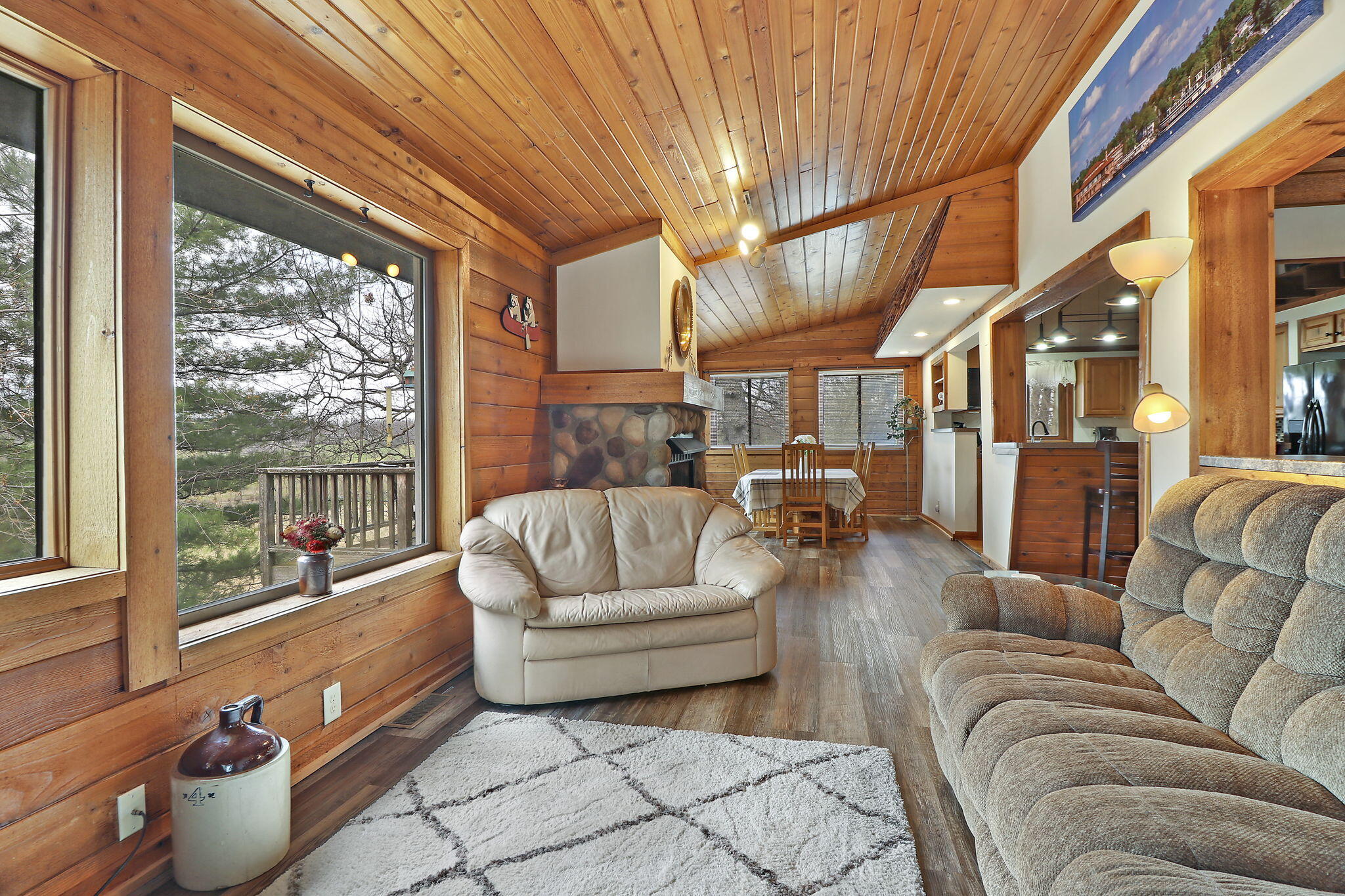 Linn, Wisconsin 53147, United States, 3 Bedrooms Bedrooms, ,3 BathroomsBathrooms,Residential,Active,128746