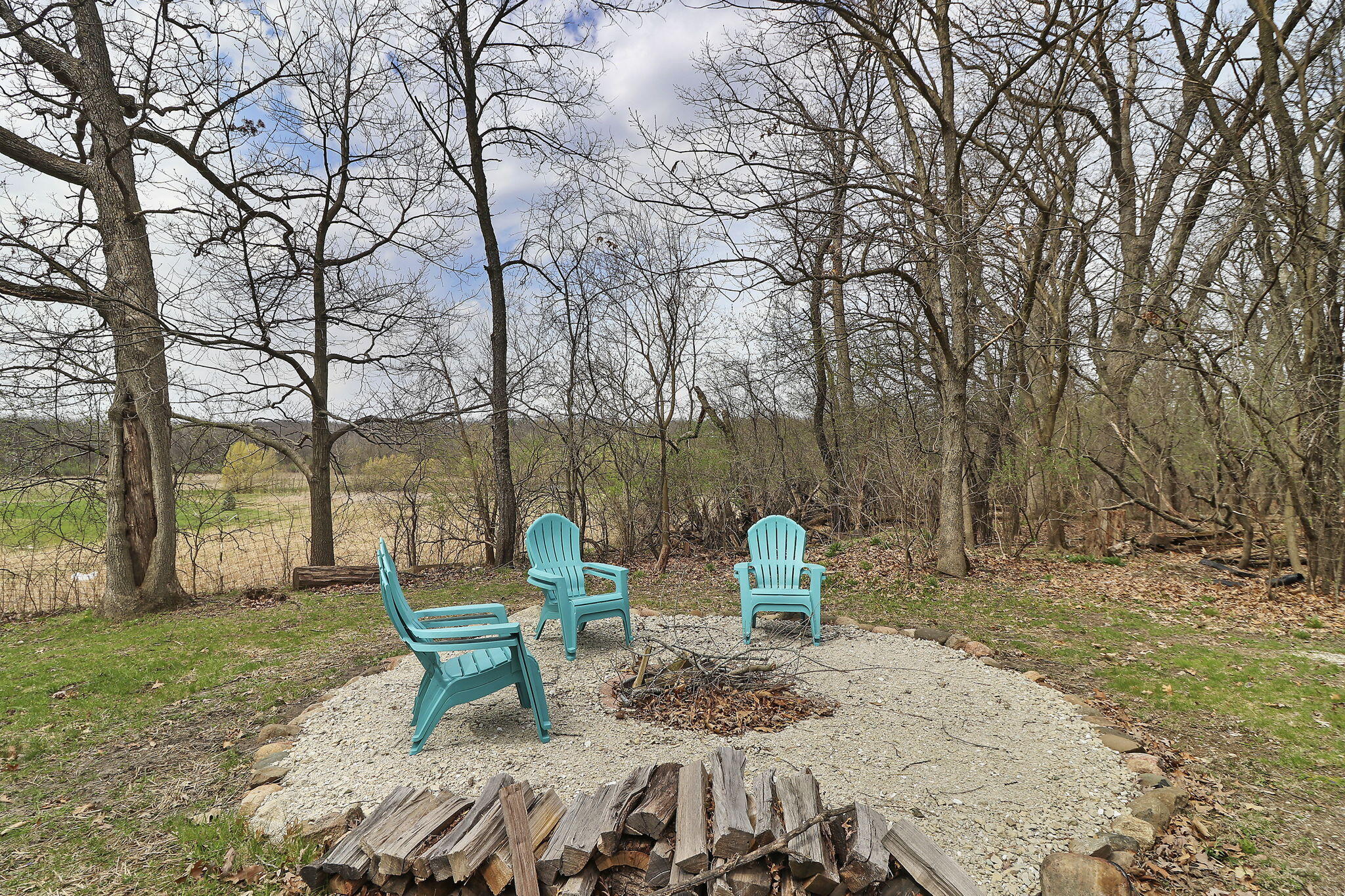 Linn, Wisconsin 53147, United States, 3 Bedrooms Bedrooms, ,3 BathroomsBathrooms,Residential,Active,128746