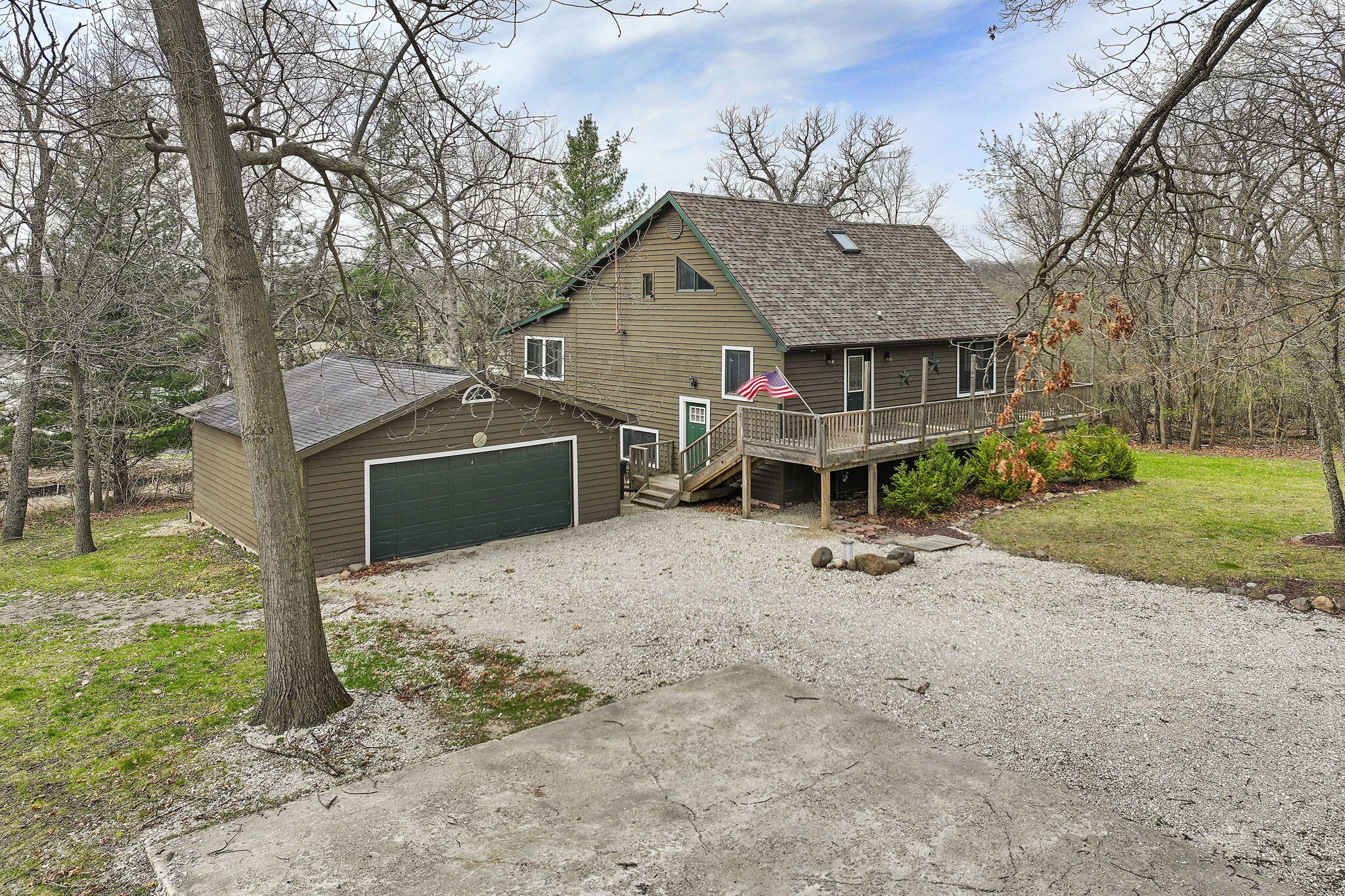 Linn, Wisconsin 53147, United States, 3 Bedrooms Bedrooms, ,3 BathroomsBathrooms,Residential,Active,128746