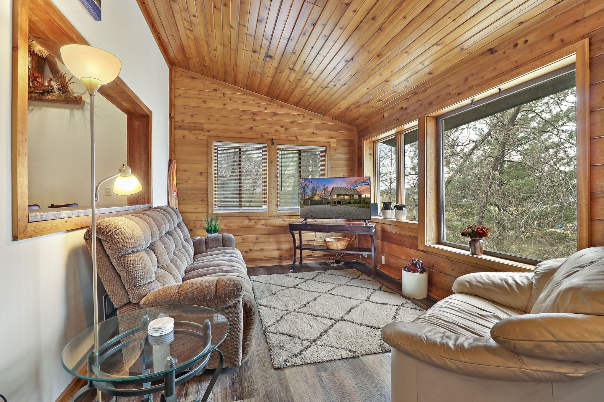 Linn, Wisconsin 53147, United States, 3 Bedrooms Bedrooms, ,3 BathroomsBathrooms,Residential,Active,128746