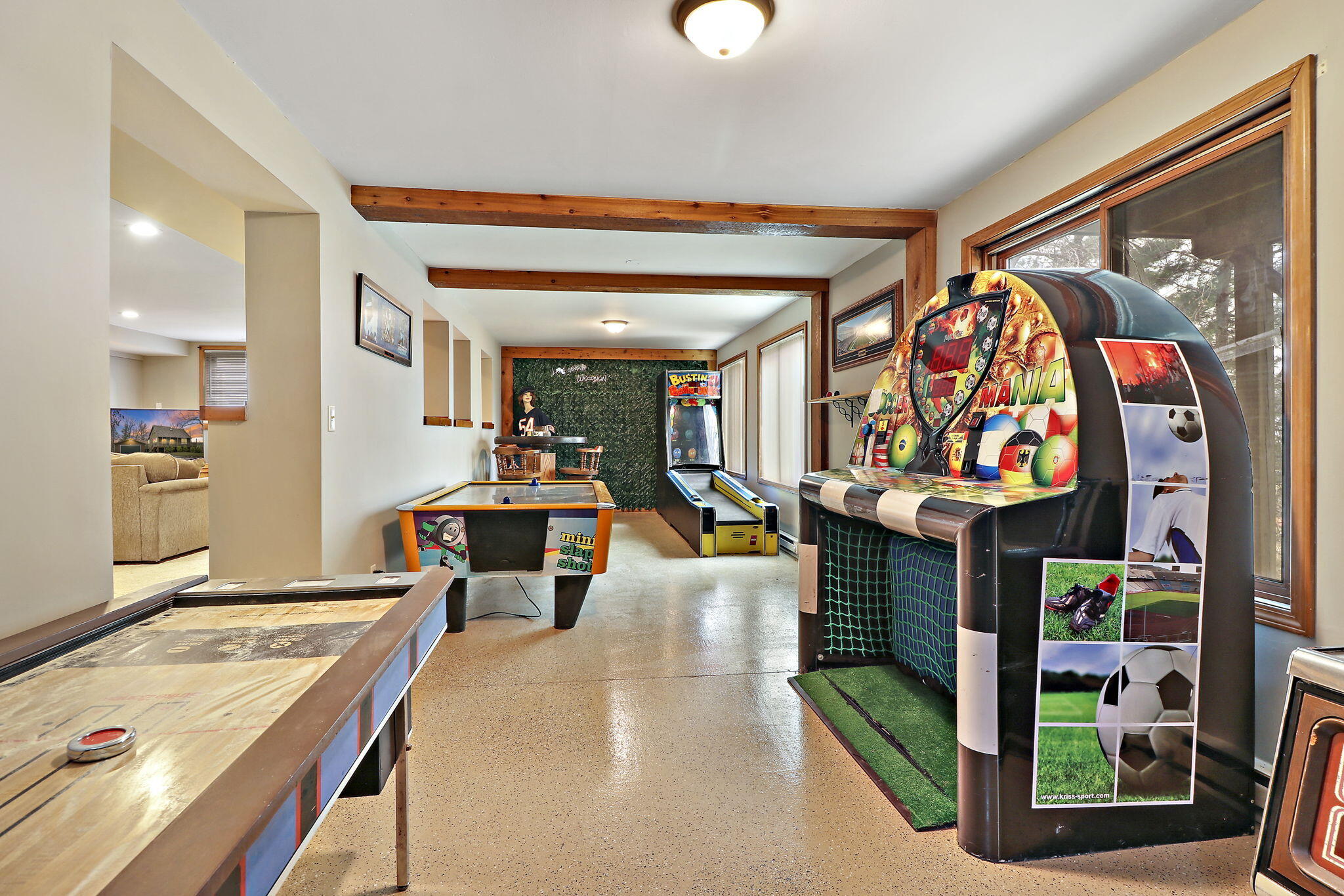 Linn, Wisconsin 53147, United States, 3 Bedrooms Bedrooms, ,3 BathroomsBathrooms,Residential,Active,128746