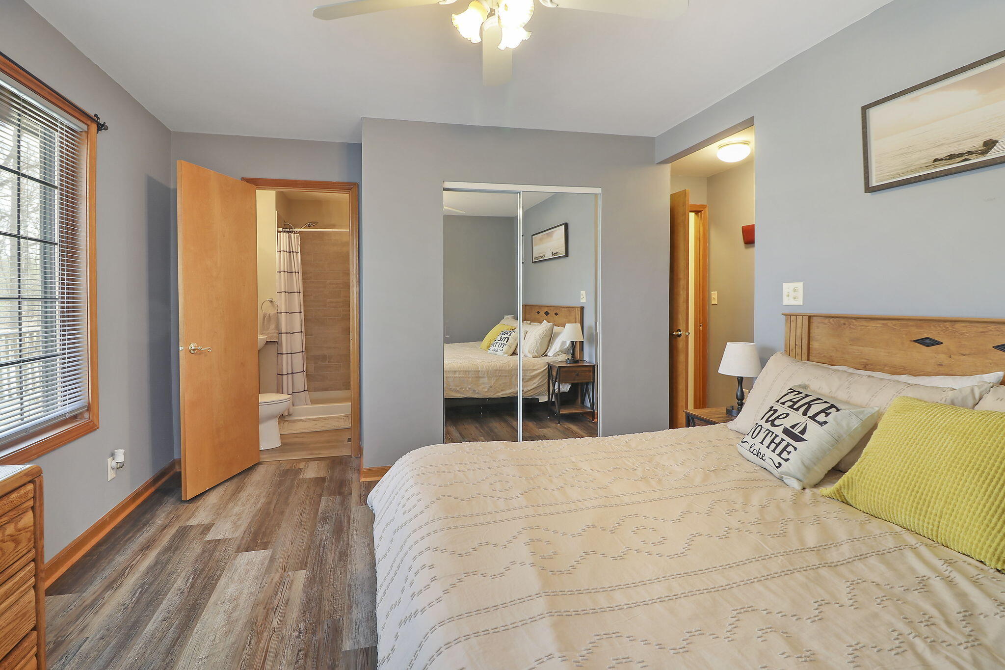 Linn, Wisconsin 53147, United States, 3 Bedrooms Bedrooms, ,3 BathroomsBathrooms,Residential,Active,128746