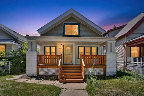 Photo of 3609 N 24th Pl, Milwaukee, WI 53206 (MLS # 1966841)