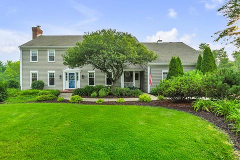 Photo of 3610 W River Ridge Ct, Mequon, WI 53092 (MLS # 1928903)